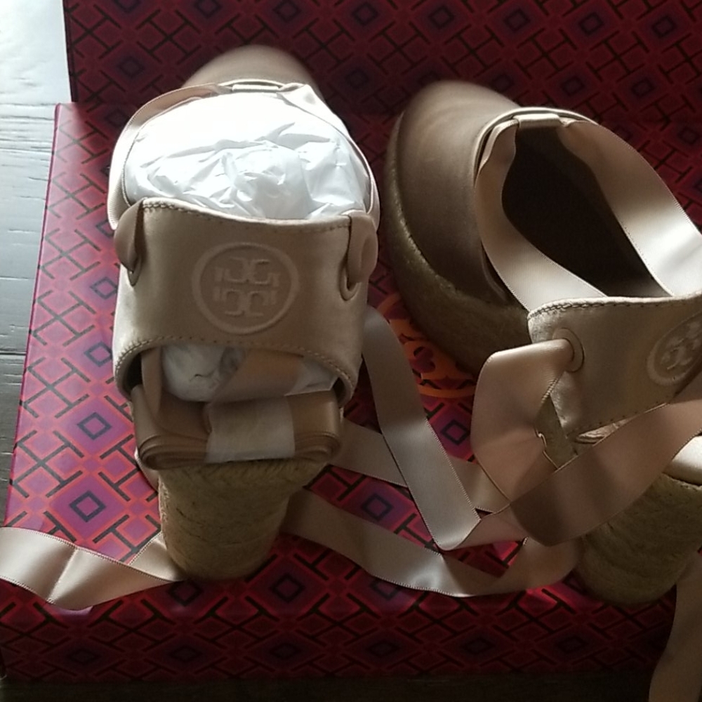 Tory Burch Espandrille - Picture 2 of 6